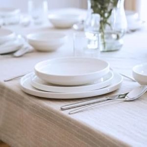 Assiettes en porcelaine